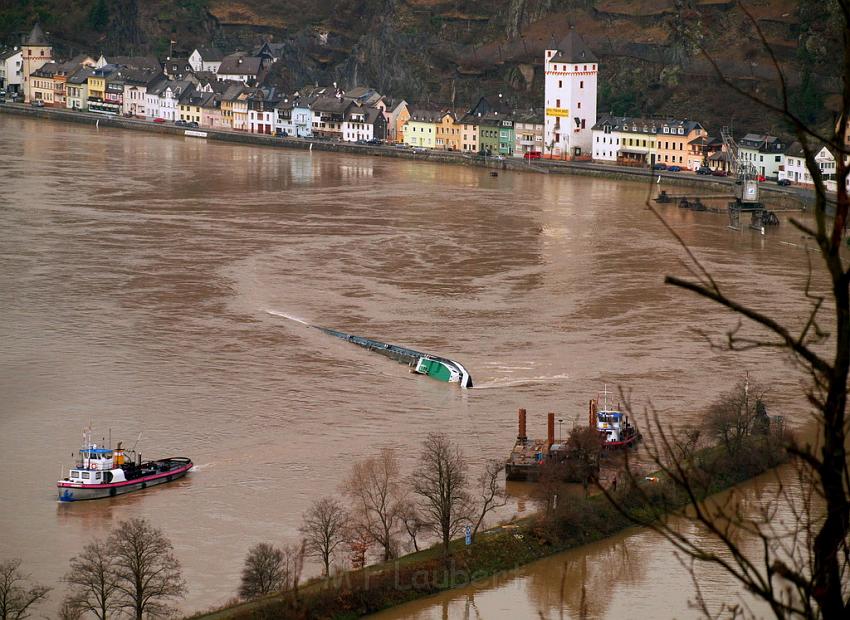 Schiff gesunken St Goarhausen Loreley P066.jpg